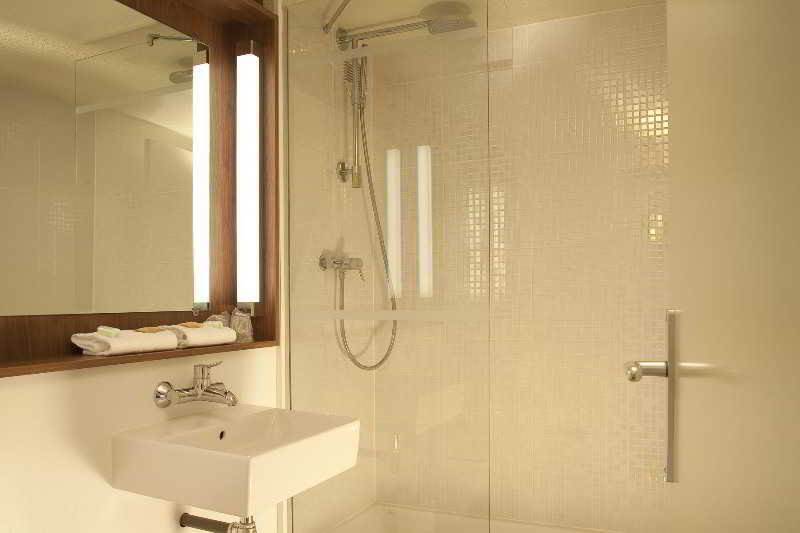Campanile Rennes Sud - Jacques 3*